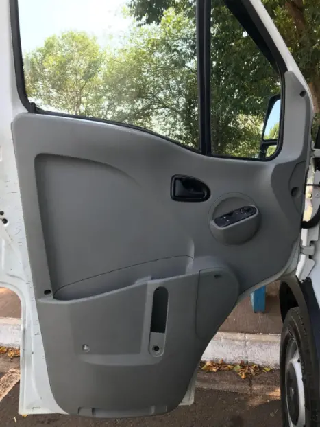 RENAULT Master 2.3 16V 3P DCI DIESEL CHASSI-CABINE L1H1, Foto 16