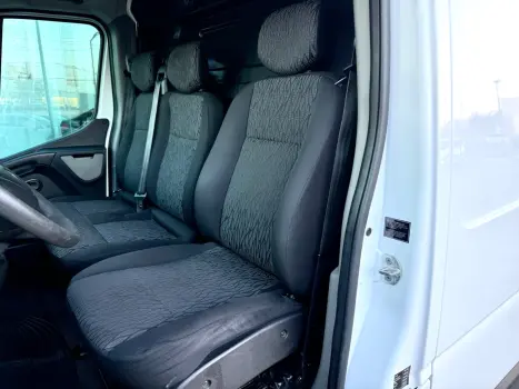 RENAULT Master 2.3 16V 3P DCI DIESEL FURGO L2H2, Foto 6