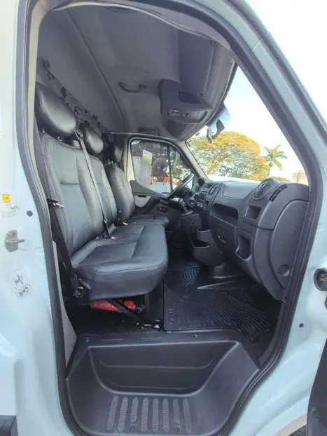 RENAULT Master 2.3 16V 3P DCI DIESEL CHASSI-CABINE L1H1, Foto 2