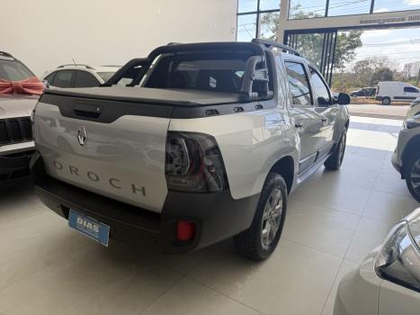 RENAULT Oroch 1.6 16V 4P FLEX INTENSE, Foto 6