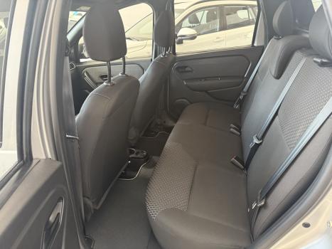 RENAULT Oroch 1.6 16V 4P FLEX INTENSE, Foto 9