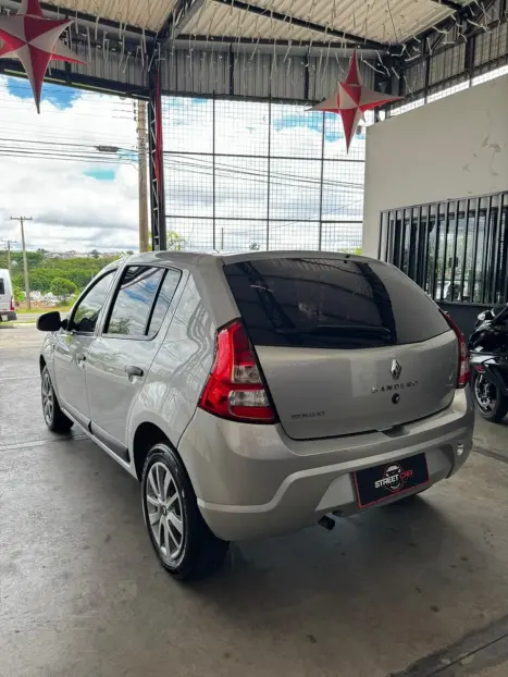 RENAULT Sandero 1.6 16V 4P FLEX SCE EXPRESSION, Foto 6