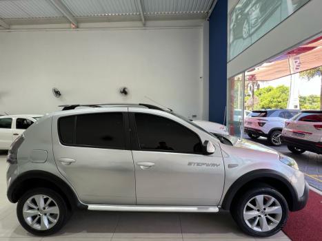 RENAULT Sandero 1.6 4P FLEX STEPWAY, Foto 5