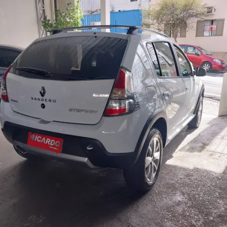 RENAULT Sandero 1.6 4P FLEX STEPWAY, Foto 4