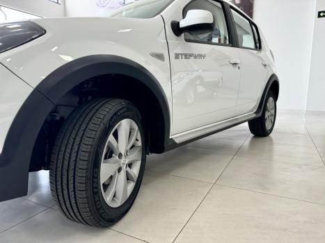 RENAULT Sandero 1.6 16V 4P FLEX STEPWAY AUTOMTICO, Foto 11