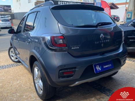 RENAULT Sandero , Foto 6