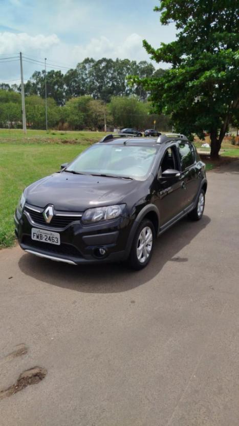 RENAULT Stepway 1.6 16V 4P FLEX INTENSE X-TONIC AUTOMTICO CVT, Foto 2