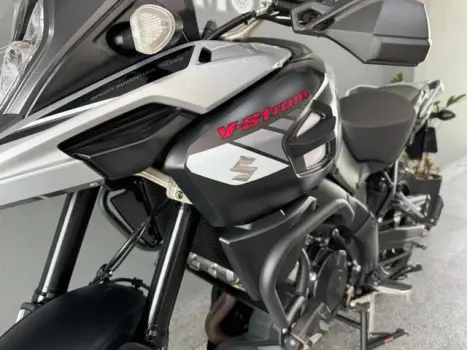 SUZUKI DL 1000 V-Strom A, Foto 15