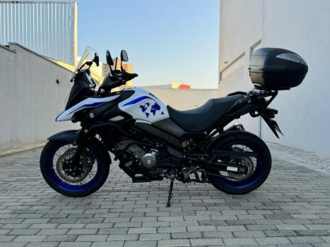 SUZUKI DL 650 V-Strom XT, Foto 1