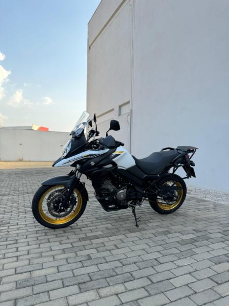 SUZUKI DL 650 V-Strom XT, Foto 2