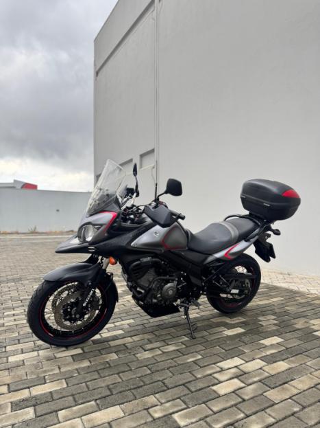 SUZUKI DL 650 V-Strom XT, Foto 2