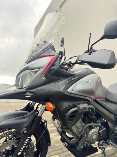 SUZUKI DL 650 V-Strom XT, Foto 13