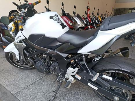 SUZUKI GSR 750 , Foto 10