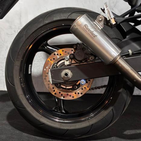 SUZUKI GSR 750 ZA, Foto 5