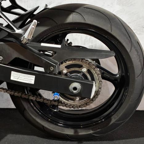 SUZUKI GSR 750 ZA, Foto 12