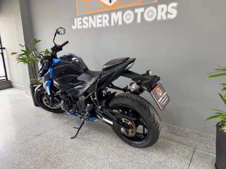 SUZUKI GSX 1100 F , Foto 5