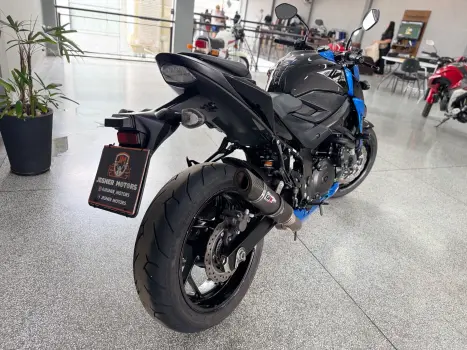 SUZUKI GSX 1100 F , Foto 22