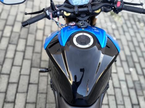 SUZUKI GSX 750 F , Foto 3