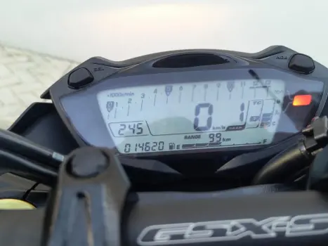 SUZUKI GSX 750 F , Foto 5