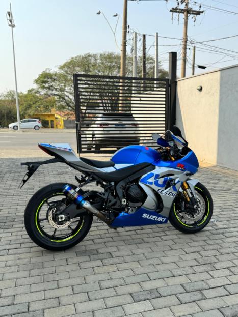 SUZUKI GSX-R 1000 RA, Foto 13