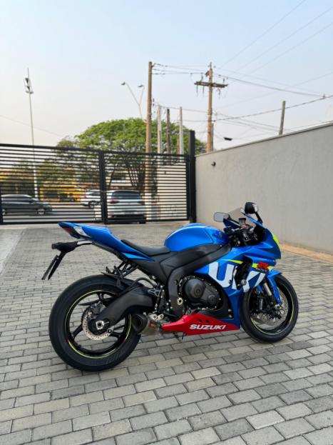 SUZUKI GSX-R 1000 SRAD , Foto 13