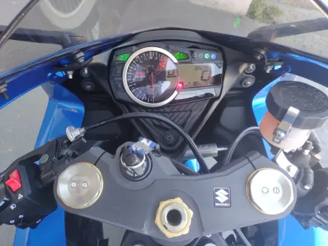 SUZUKI GSX-R 750 Srad MOTO GP, Foto 10