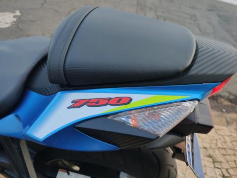 SUZUKI GSX-R 750 Srad MOTO GP, Foto 10