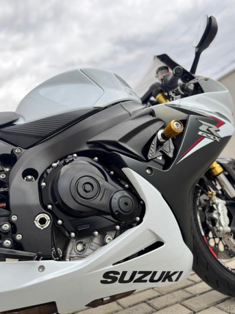 SUZUKI GSX-R 750 Srad , Foto 7