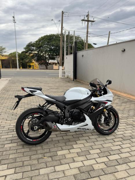 SUZUKI GSX-R 750 Srad , Foto 10