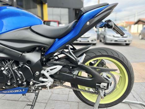 SUZUKI GSX-S 1000 A, Foto 10