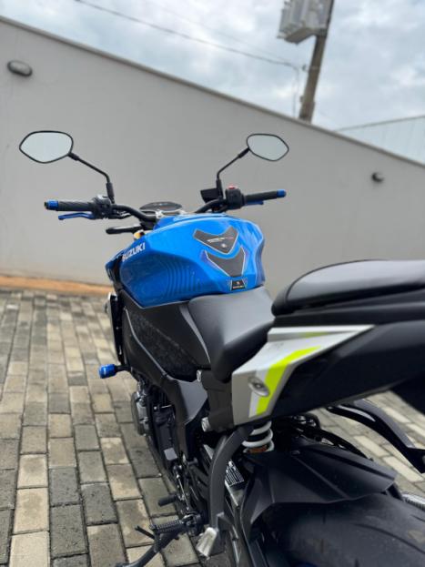 SUZUKI GSX-S 1000 A, Foto 4