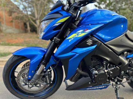 SUZUKI GSX-S 1000 A, Foto 3