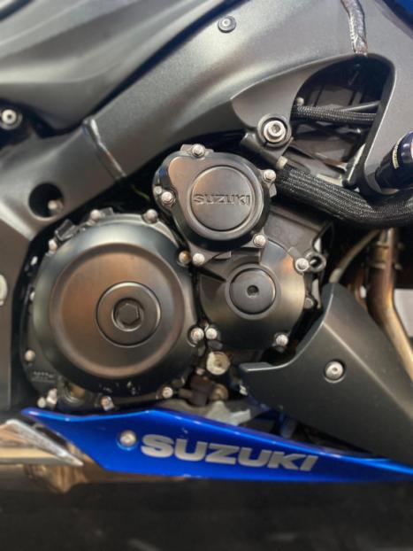 SUZUKI GSX-S 1000 A, Foto 4