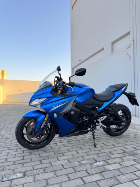 SUZUKI GSX-S 1000 F, Foto 2