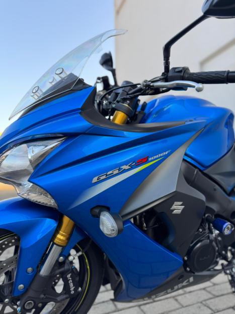 SUZUKI GSX-S 1000 F, Foto 3