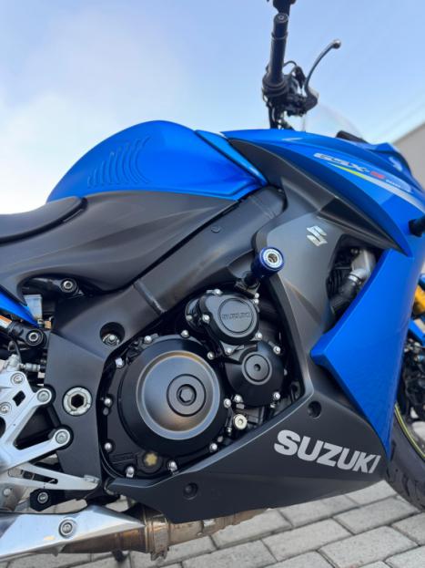 SUZUKI GSX-S 1000 F, Foto 7