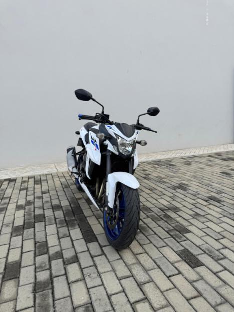 SUZUKI GSX-S 750 ABS, Foto 6