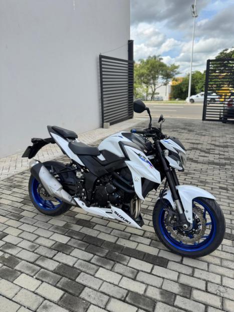 SUZUKI GSX-S 750 ABS, Foto 8