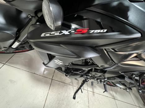 SUZUKI GSX-S 750 ABS, Foto 9