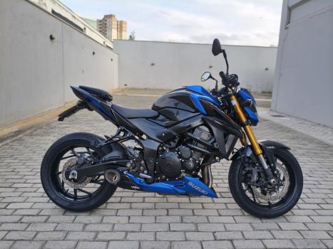 SUZUKI GSX-S 750 ABS, Foto 1