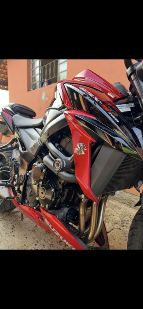 SUZUKI GSX-S 750 ABS, Foto 2