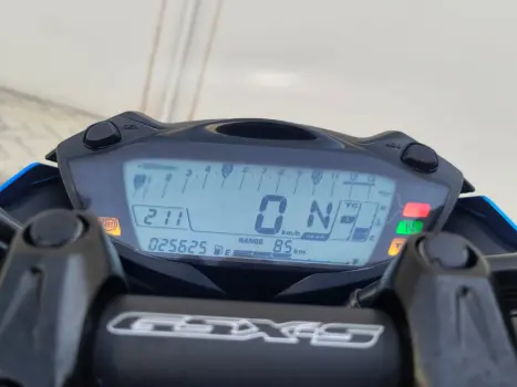 SUZUKI GSX-S 750 ABS, Foto 8