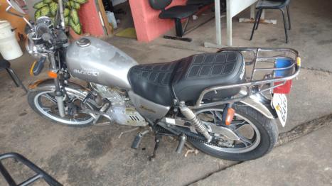 SUZUKI Intruder 125 , Foto 3