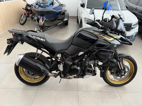 SUZUKI V-Strom DL 1000 XT , Foto 1