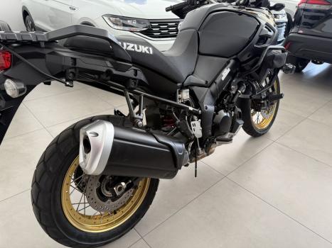 SUZUKI V-Strom DL 1000 XT , Foto 3