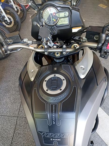 SUZUKI V-Strom DL 1000 A, Foto 6