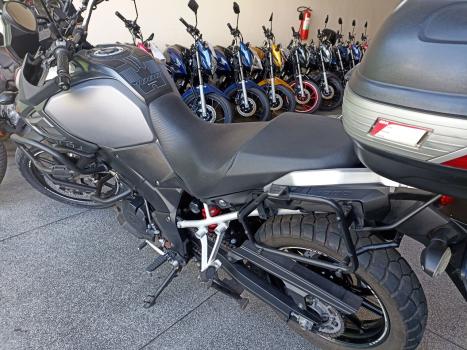 SUZUKI V-Strom DL 1000 A, Foto 10
