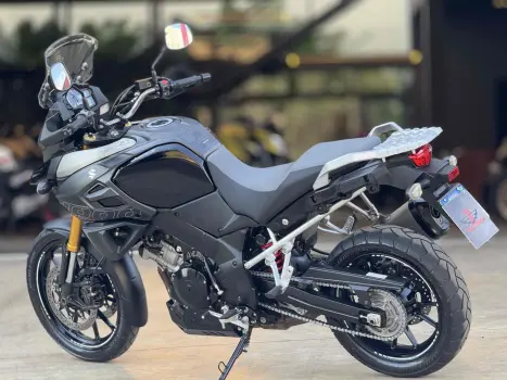 SUZUKI V-Strom DL 1000 A, Foto 3