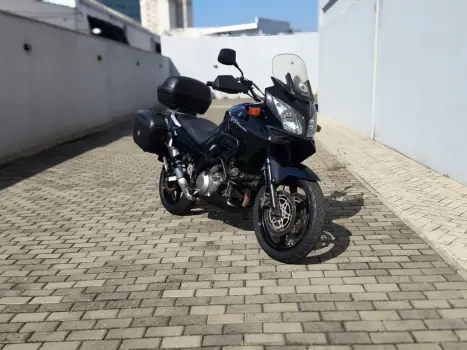 SUZUKI V-Strom DL 1000 A, Foto 4