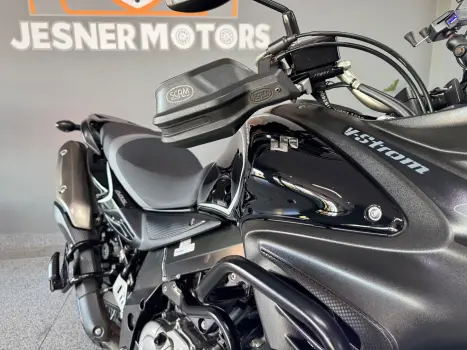 SUZUKI V-Strom DL 650 XT, Foto 14